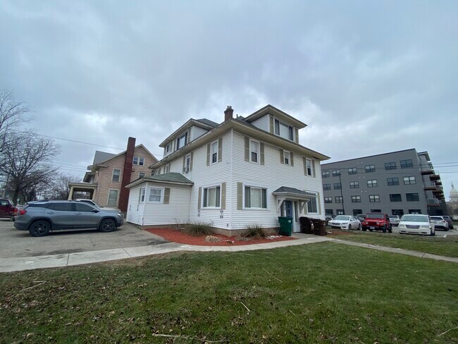 Building Photo - 532 Townsend St