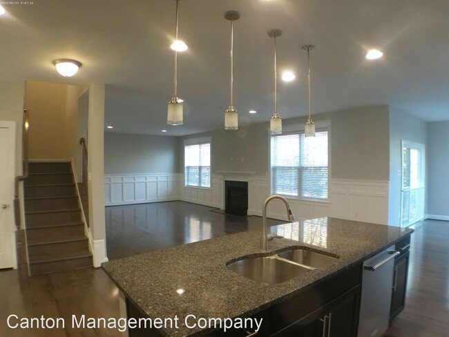 Building Photo - 5 br, 4.5 bath House - 1054 Collier Run Rd.