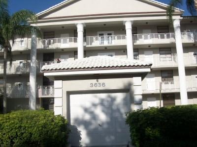 Building Photo - 3636 Whitehall Dr