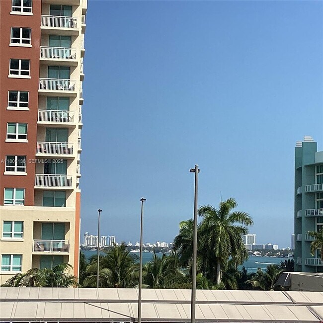 Foto del edificio - 2001 Biscayne Blvd