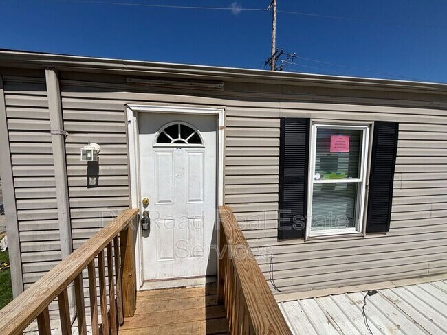 Foto del edificio - 829 Maple Ave