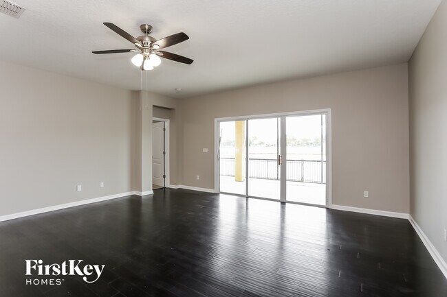 Foto del edificio - 16367 Magnolia Grove Way