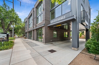 Building Photo - 810 E 800 S