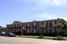 Foto del edificio - 777 Bateswood Dr