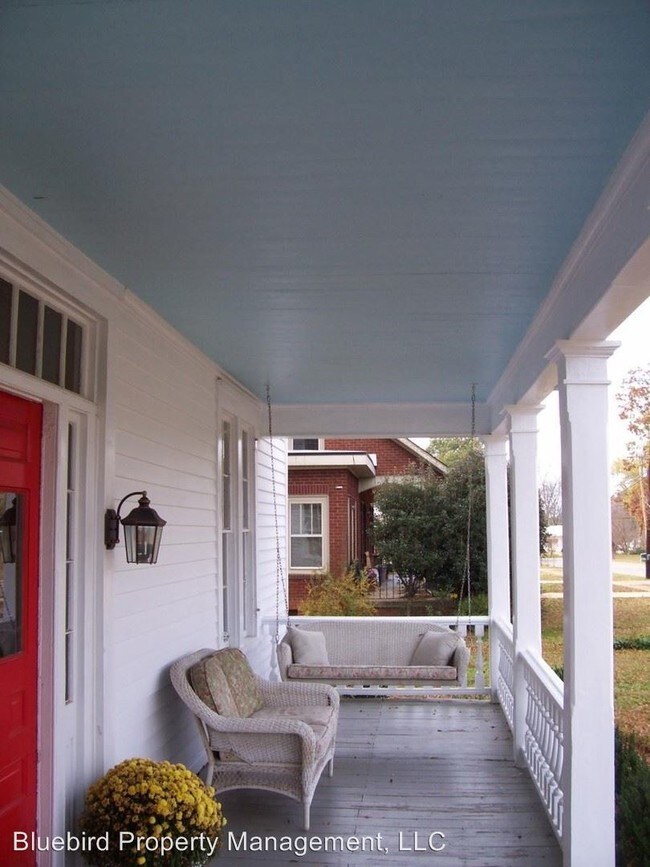 Building Photo - 4 br, 3 bath House - 217 Hudson Street