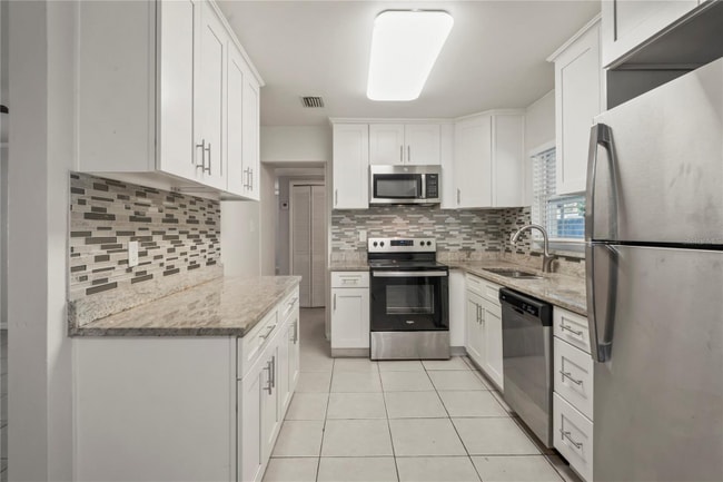 Foto del edificio - 2136 67th Ave S