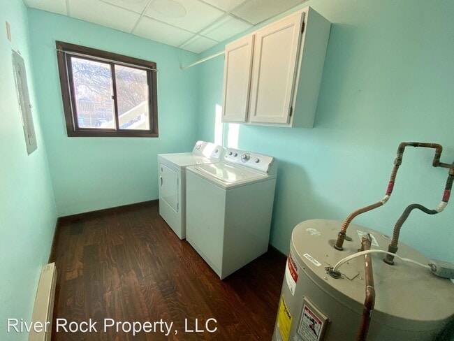 Building Photo - 3 br, 1.5 bath House - 2611 18th St S