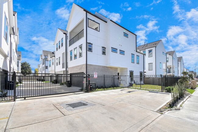 Building Photo - 5418 Wheatley St