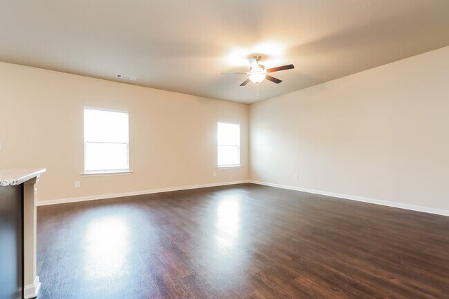 Building Photo - 416 Vermeer Ct