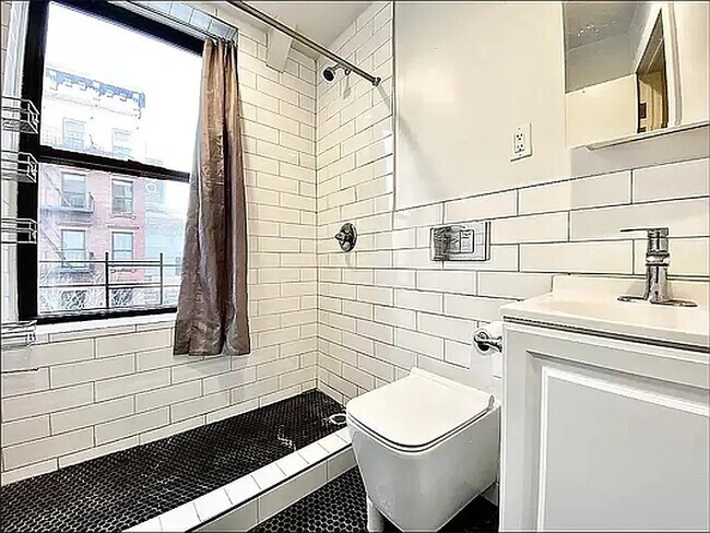 Foto del edificio - 406 W 39th St