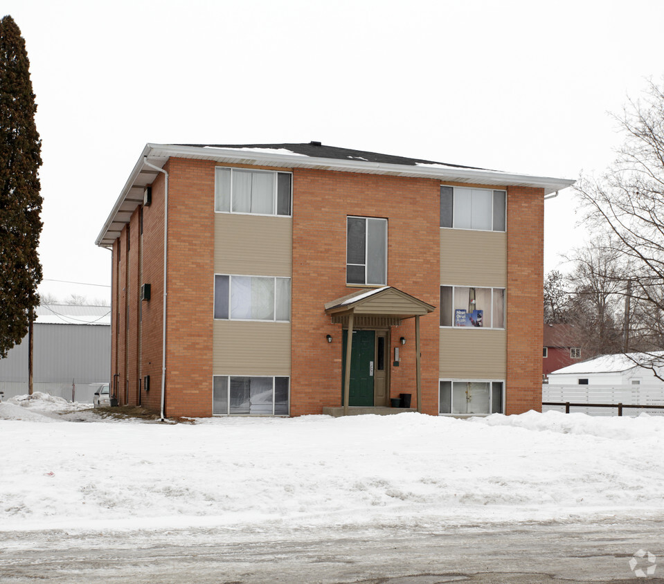 Building Photo - 1136 5th St