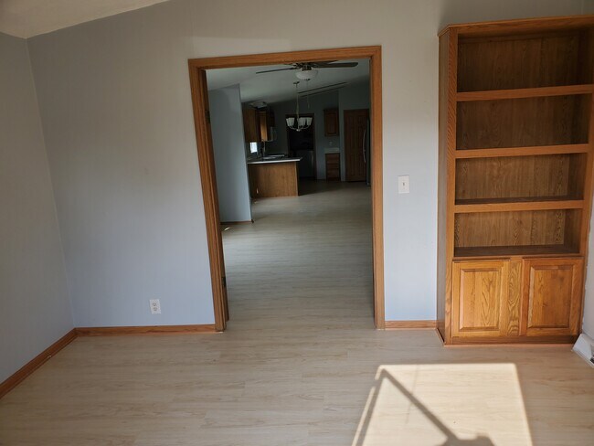 Foto del edificio - 409 S Erie St