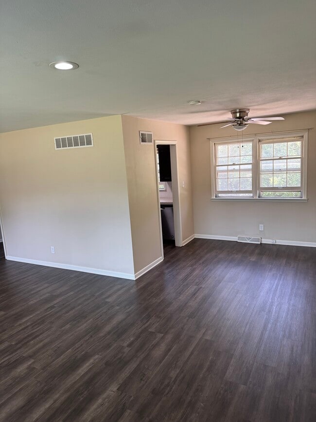 Building Photo - 1204 N 64th St