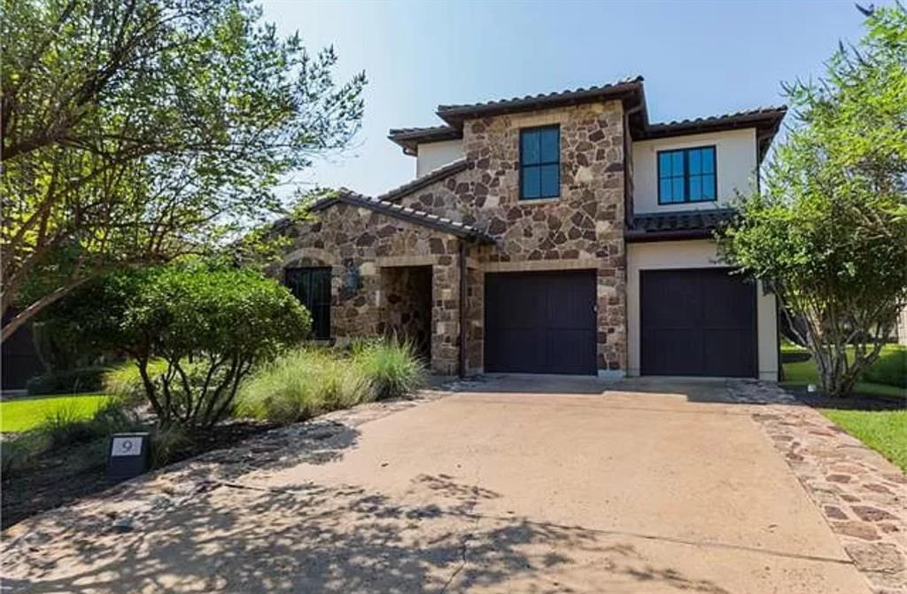 Foto principal - 4501 Spanish Oaks Club Blvd