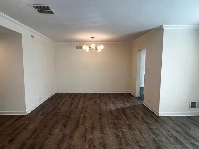 Building Photo - 13504 Purche Ave