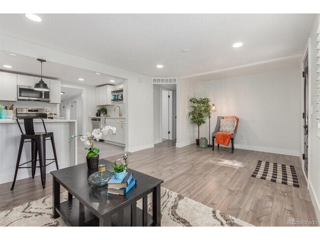 Foto del edificio - 760 Stuart St