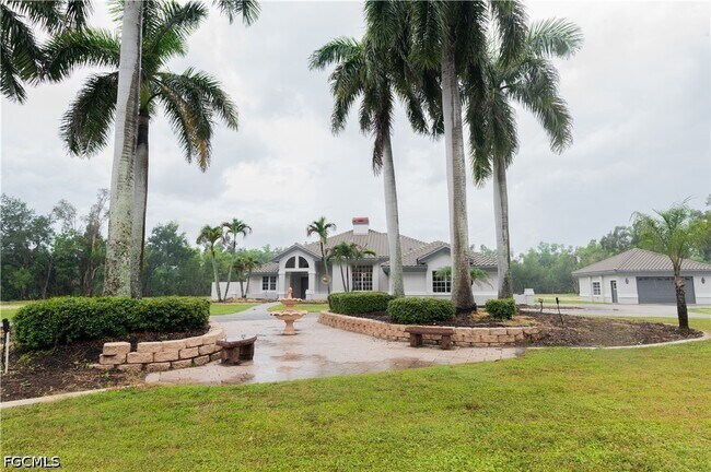 Building Photo - 15200 Sweetwater Ct