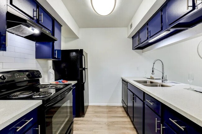 Foto del edificio - 1100 Graham Dr