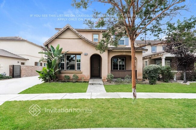 Building Photo - 12579 Chimney Rock Dr
