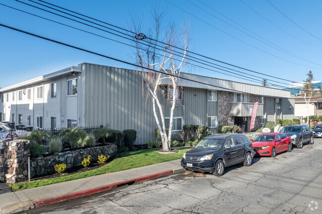 Building Photo - Windsor Park Apartments