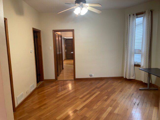 Foto del edificio - 2423 N Lawndale Ave