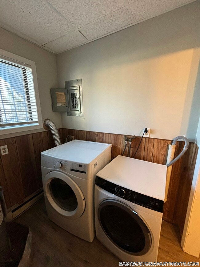 Building Photo - 26 Decatur St