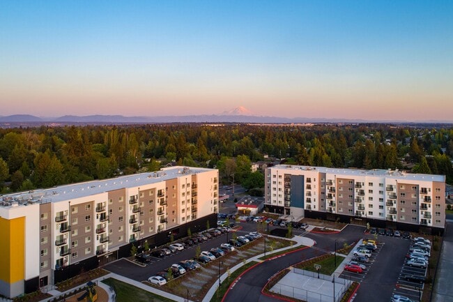 Building Photo - Latitude 112