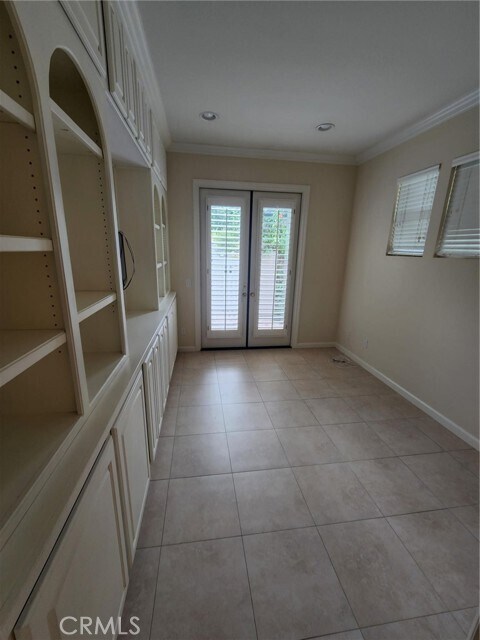 Building Photo - 6622 Cedarwood Dr