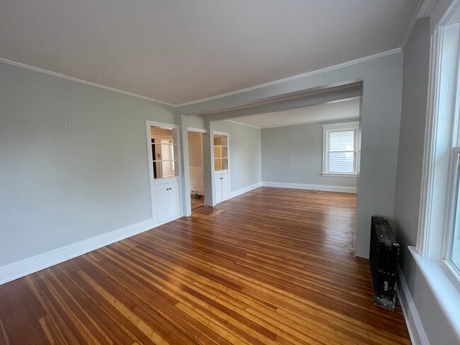 Building Photo - 1544 Union St