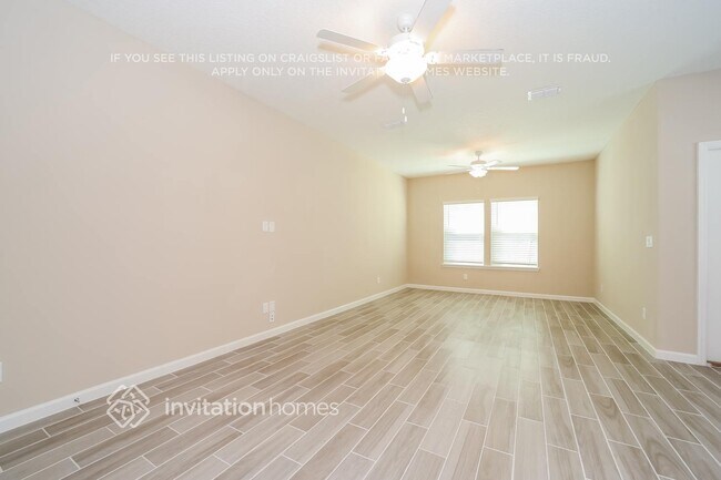 Foto del edificio - 1340 Grassland Ave