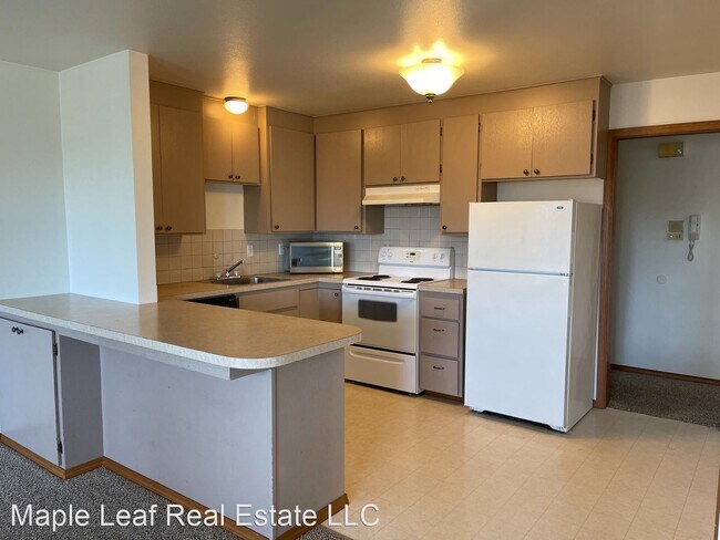 Building Photo - 2 br, 2 bath House - 1127 N 92nd ST