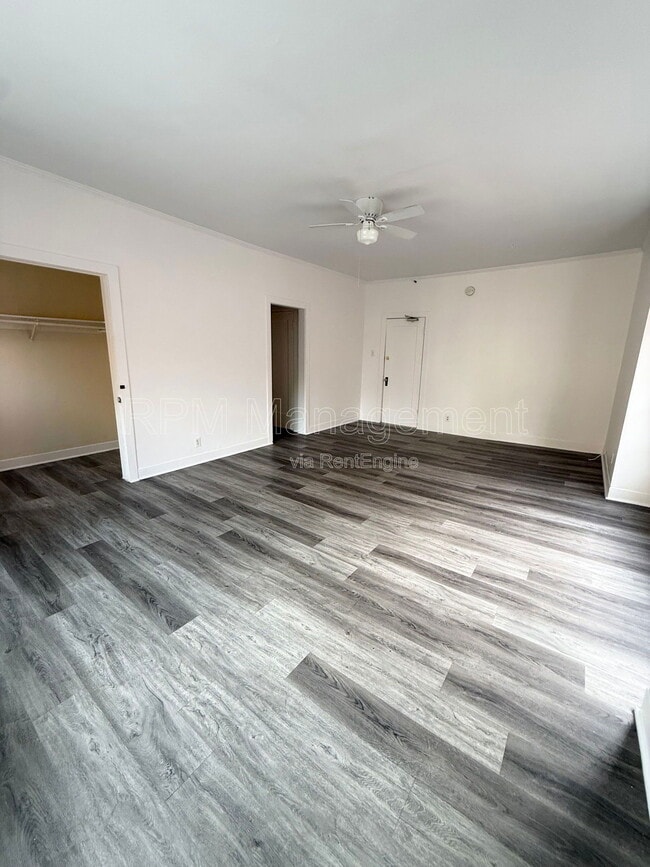 Building Photo - 1825 Ivar Ave