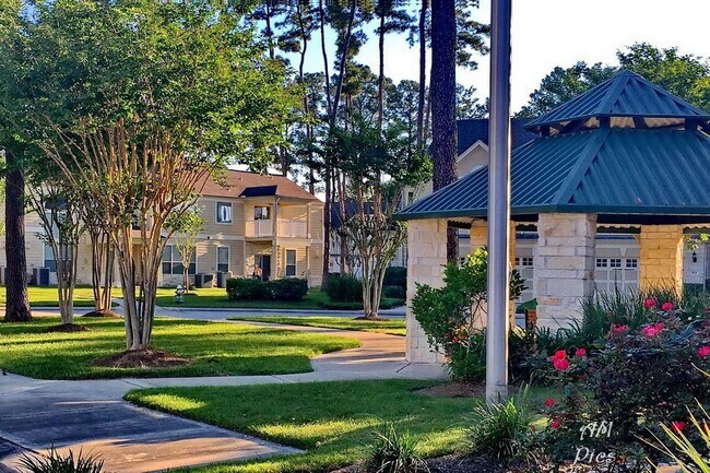 Foto del edificio - 13600 Breton Ridge St