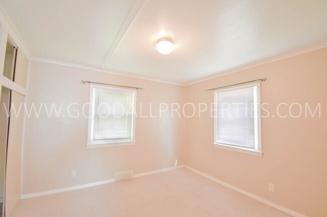 Building Photo - Cozy 3 bedroom ranch.