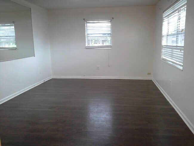 Foto del edificio - 1081 Brown Rd
