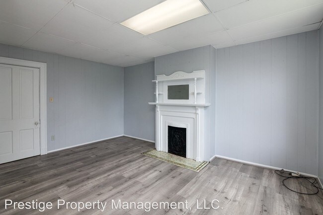Building Photo - 2415 W Clifton Ave