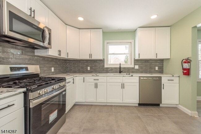 Photo - 10 Cardinal Ln Apartment