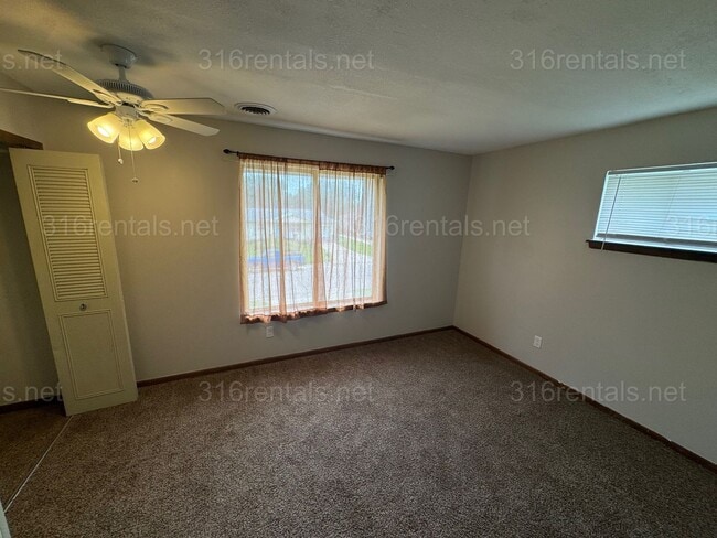 Foto del edificio - $850- 2 bed 1 bath - Townhomes