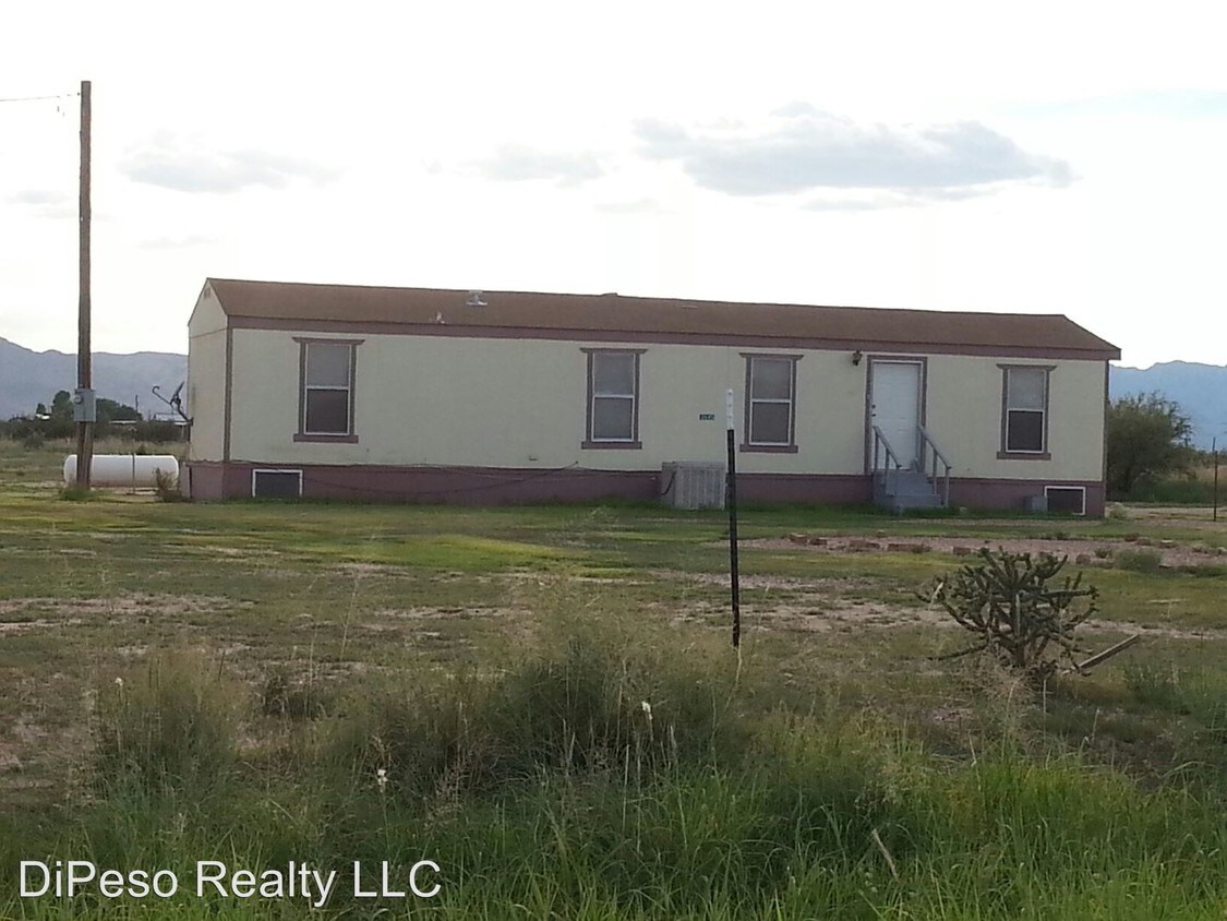Primary Photo - 2645 N Joe Hines Rd