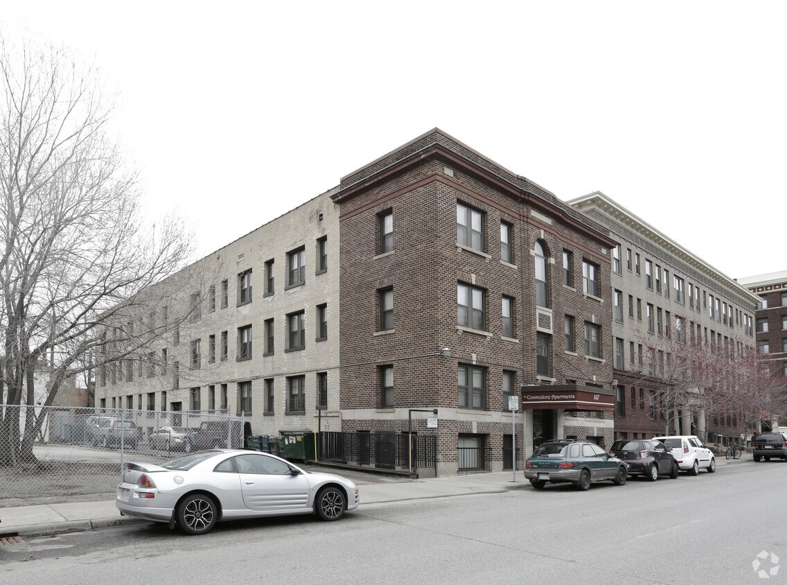 Building Photo - The Commodore