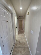 Building Photo - 960 Hearty St