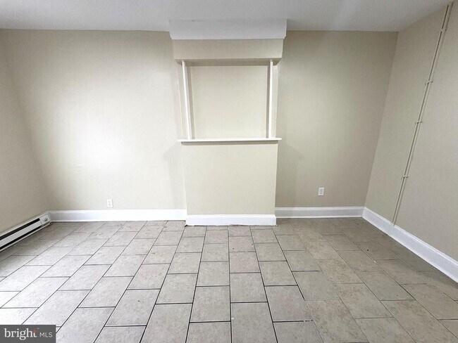 Foto del edificio - 3424 N American St