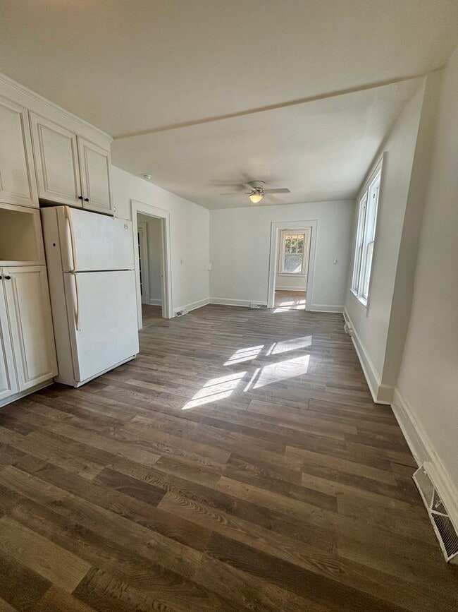 Comedor - 8846 NC Highway 127