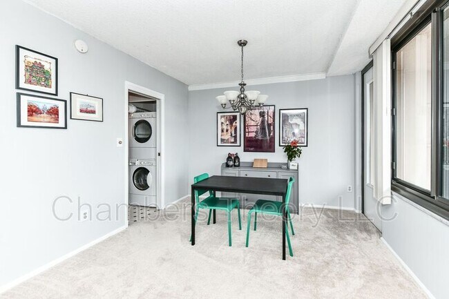 Foto del edificio - 5500 Holmes Run Pkwy