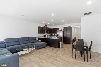 Building Photo - 2618 Grey Wolf Ln