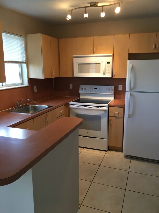 Foto del edificio - 1261 SE 27th St