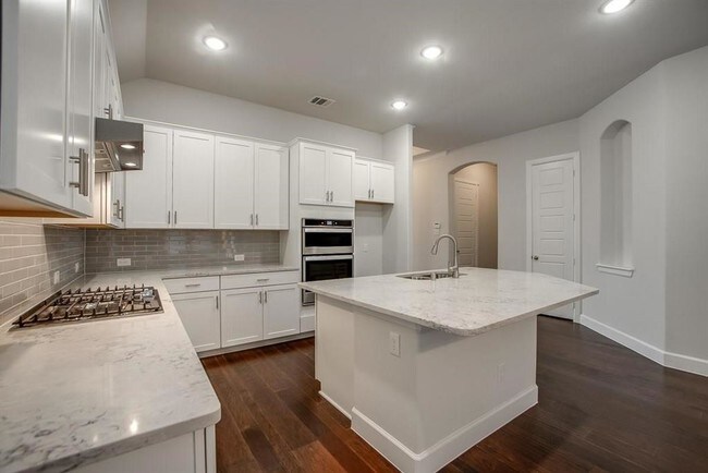 Building Photo - 17284 Yellow Bells Dr