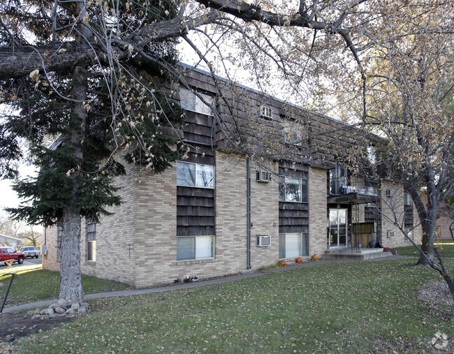 Building Photo - 344 33rd Ave N