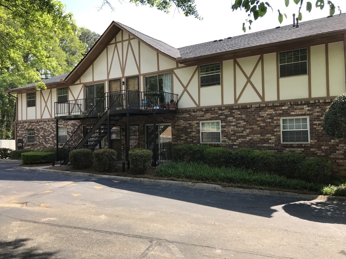 1179 Church St, Decatur, GA 30030 Condo for Rent in Decatur, GA