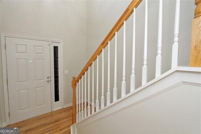Building Photo - 2210 Orchard Park Cir NW